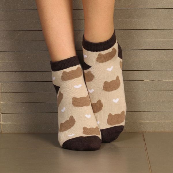 Pixel Knitted Ankle Socks — Feature