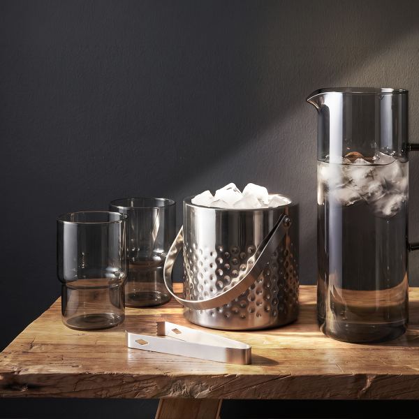 Keepsake Arlo Carafe — Feature